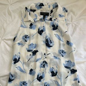 BANANA REPUBLIC FLORAL BLOUSE
